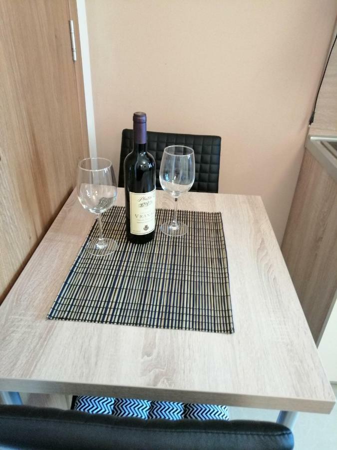 Studio Apartman Irena 2 Bijela Luaran gambar